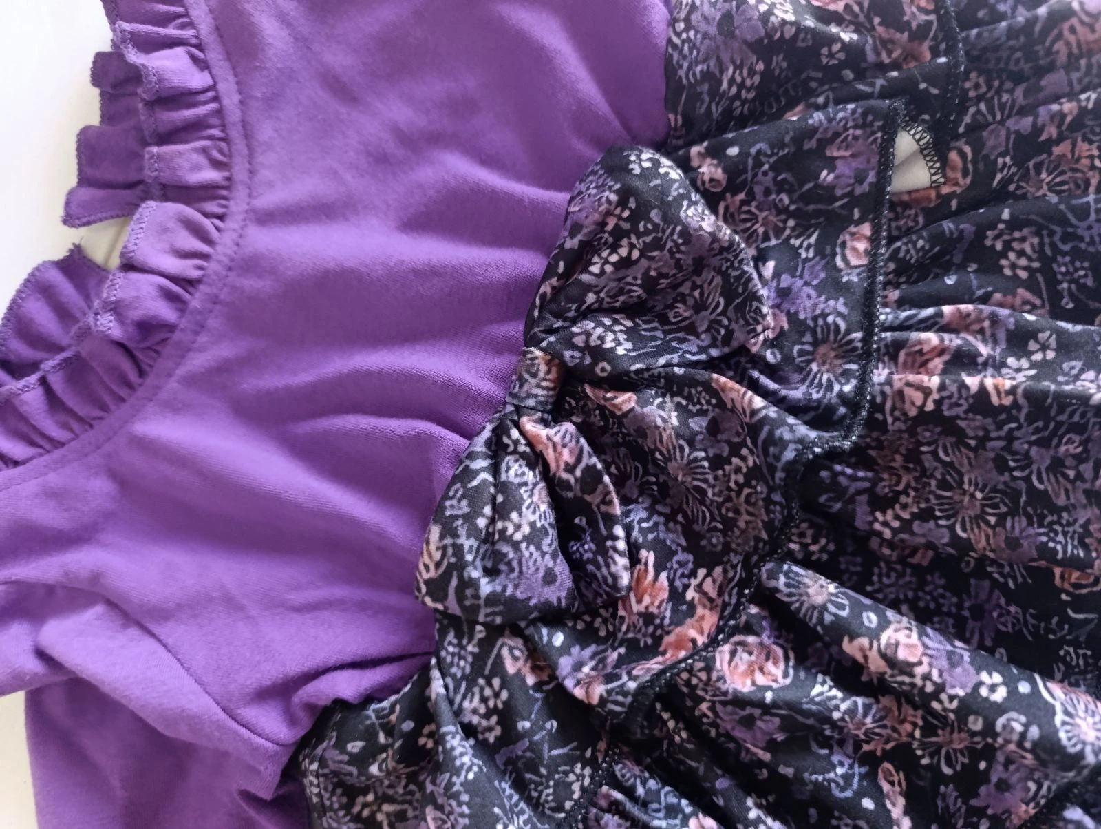 Beautiful purple ruffled dress for girls – photo 2